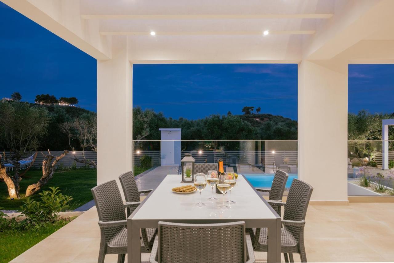Valentino Luxury Villa Plános Buitenkant foto