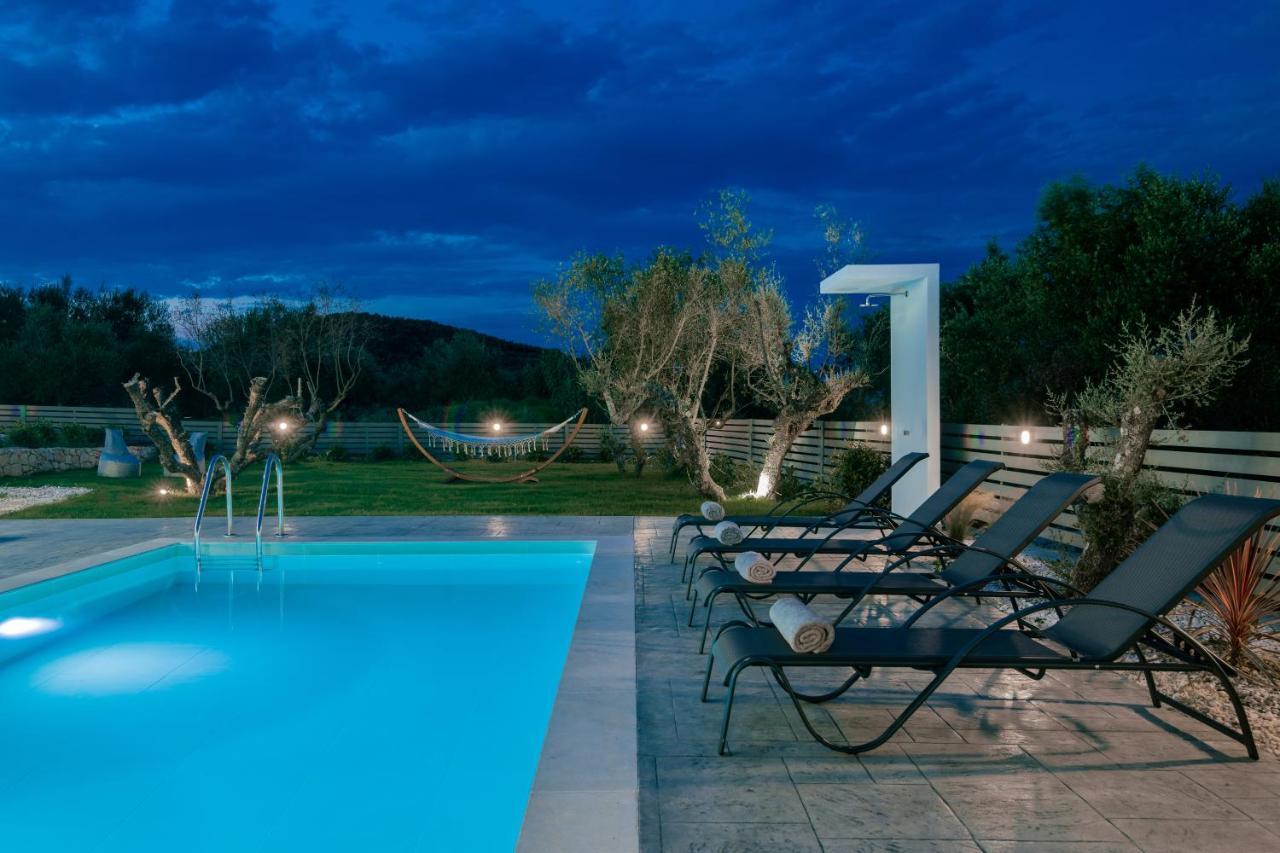 Valentino Luxury Villa Plános Buitenkant foto