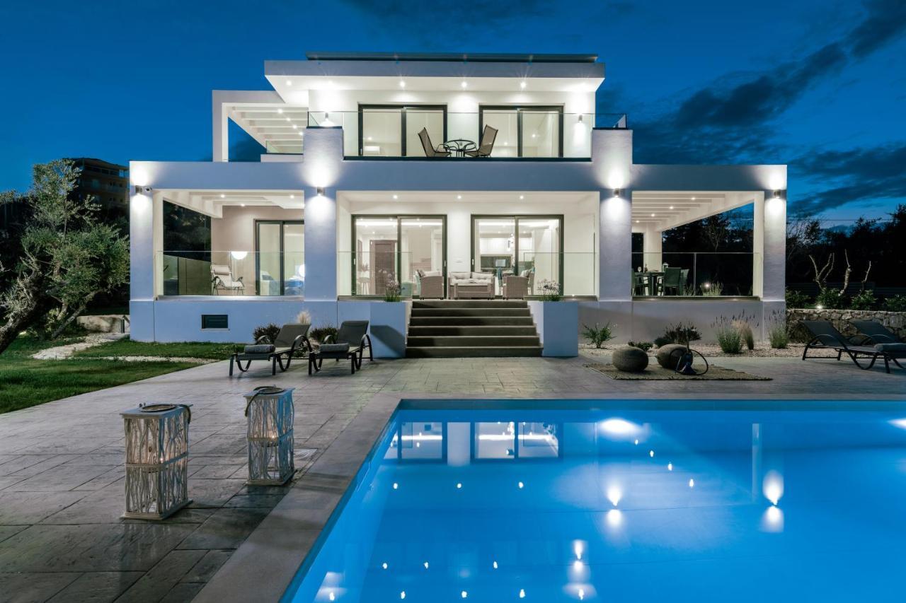 Valentino Luxury Villa Plános Buitenkant foto