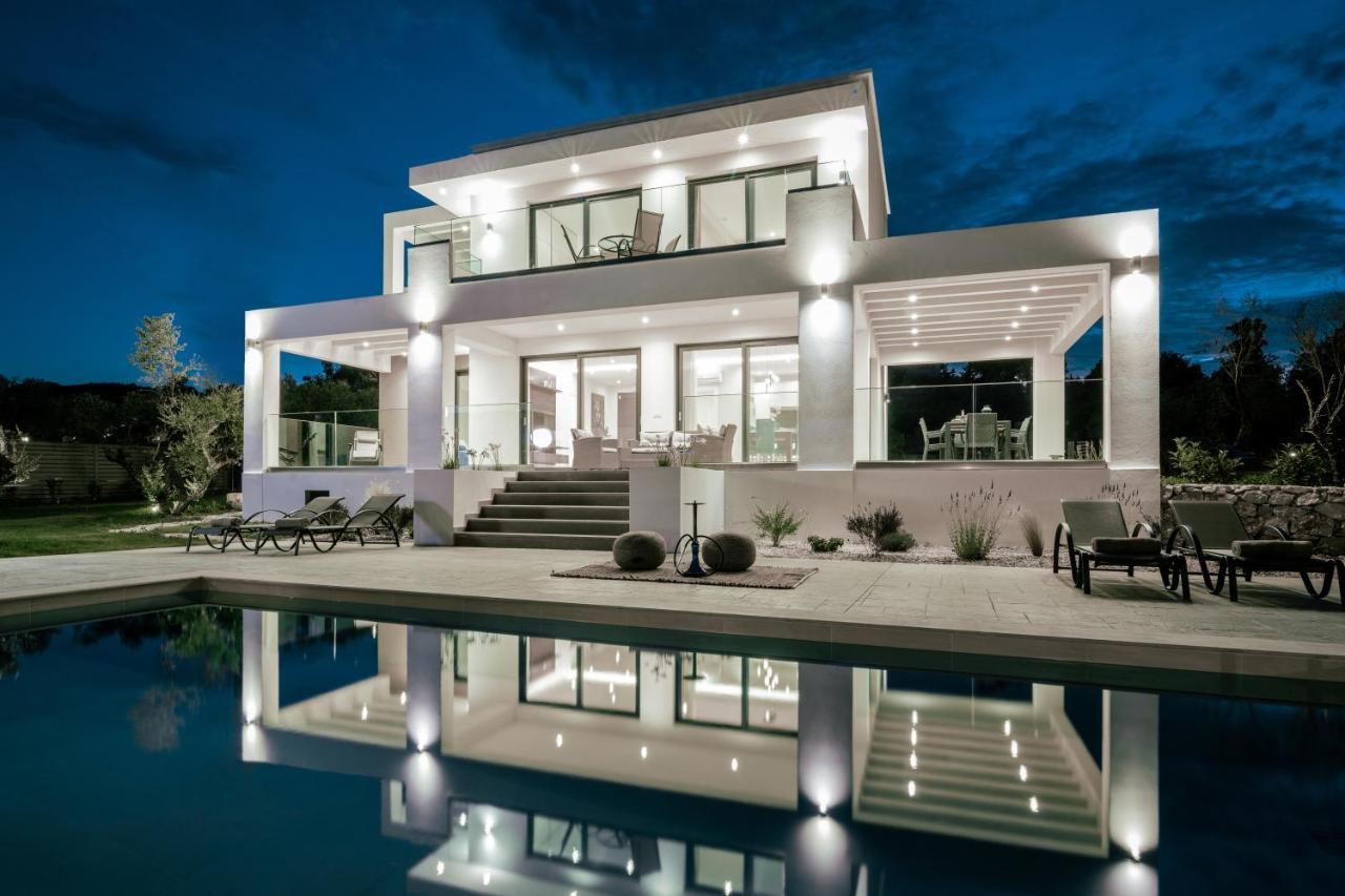 Valentino Luxury Villa Plános Buitenkant foto