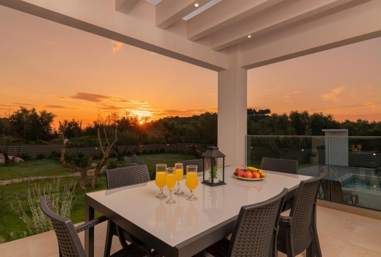 Valentino Luxury Villa Plános Buitenkant foto